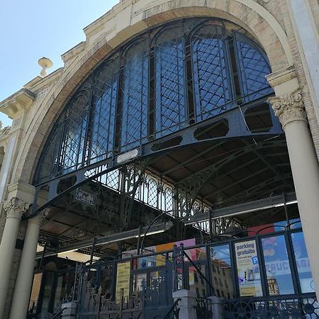 18 Torres Mercado Central Zaragoza Exterior foto